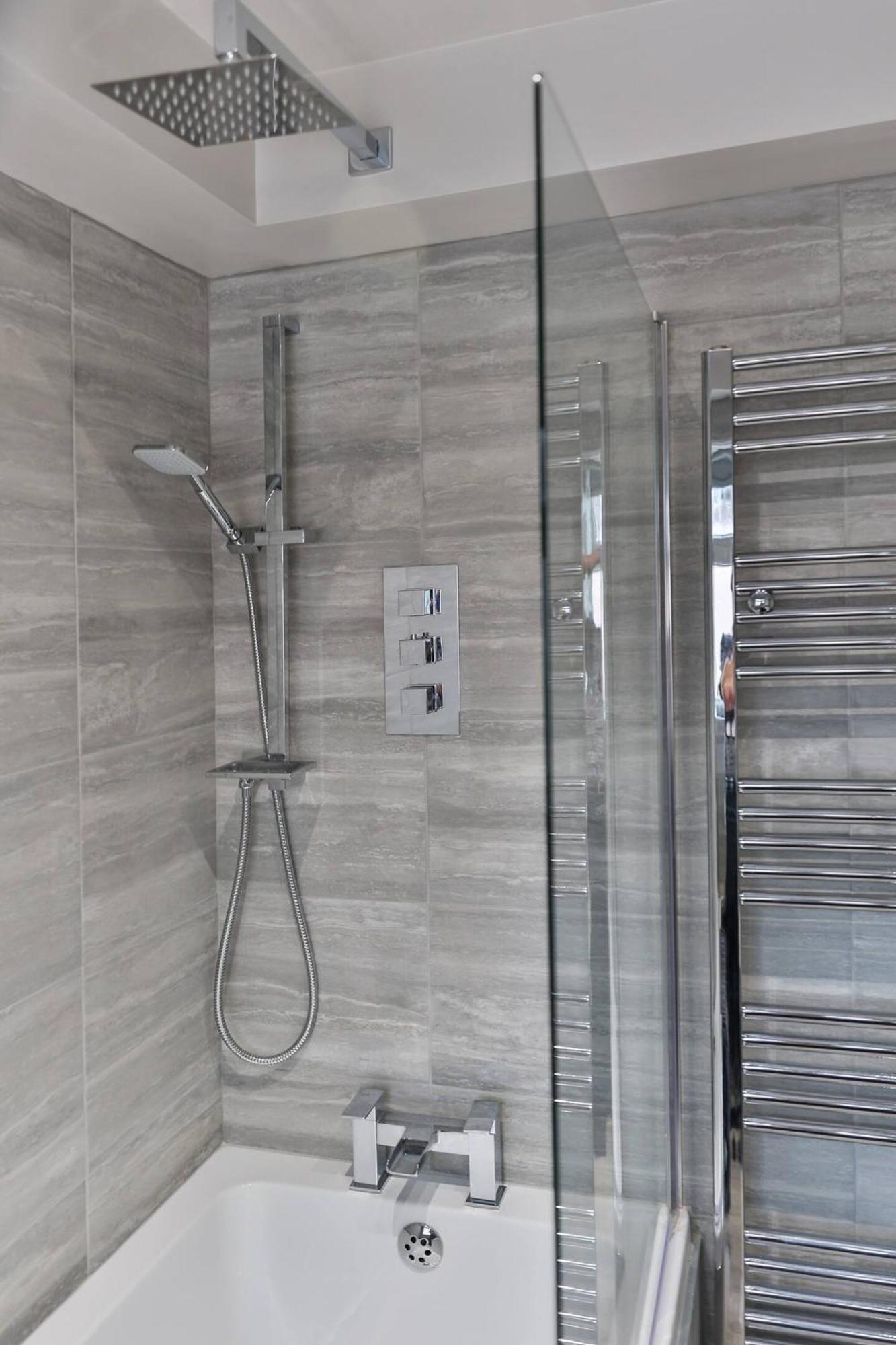 Newly Renovated 3 Bed 2 Bath Apartment & Parking شيفيلد المظهر الخارجي الصورة